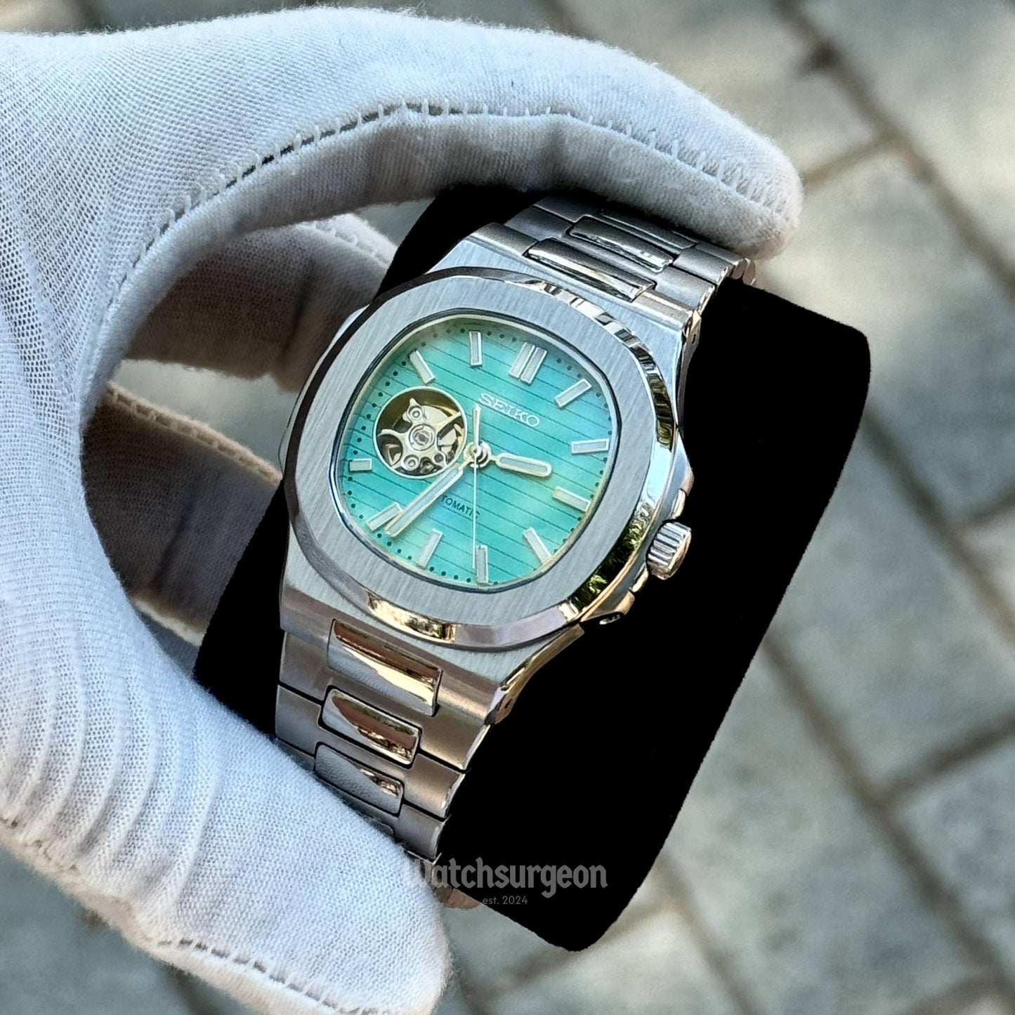 'Open Heart Tiffany' - Nautilus Series