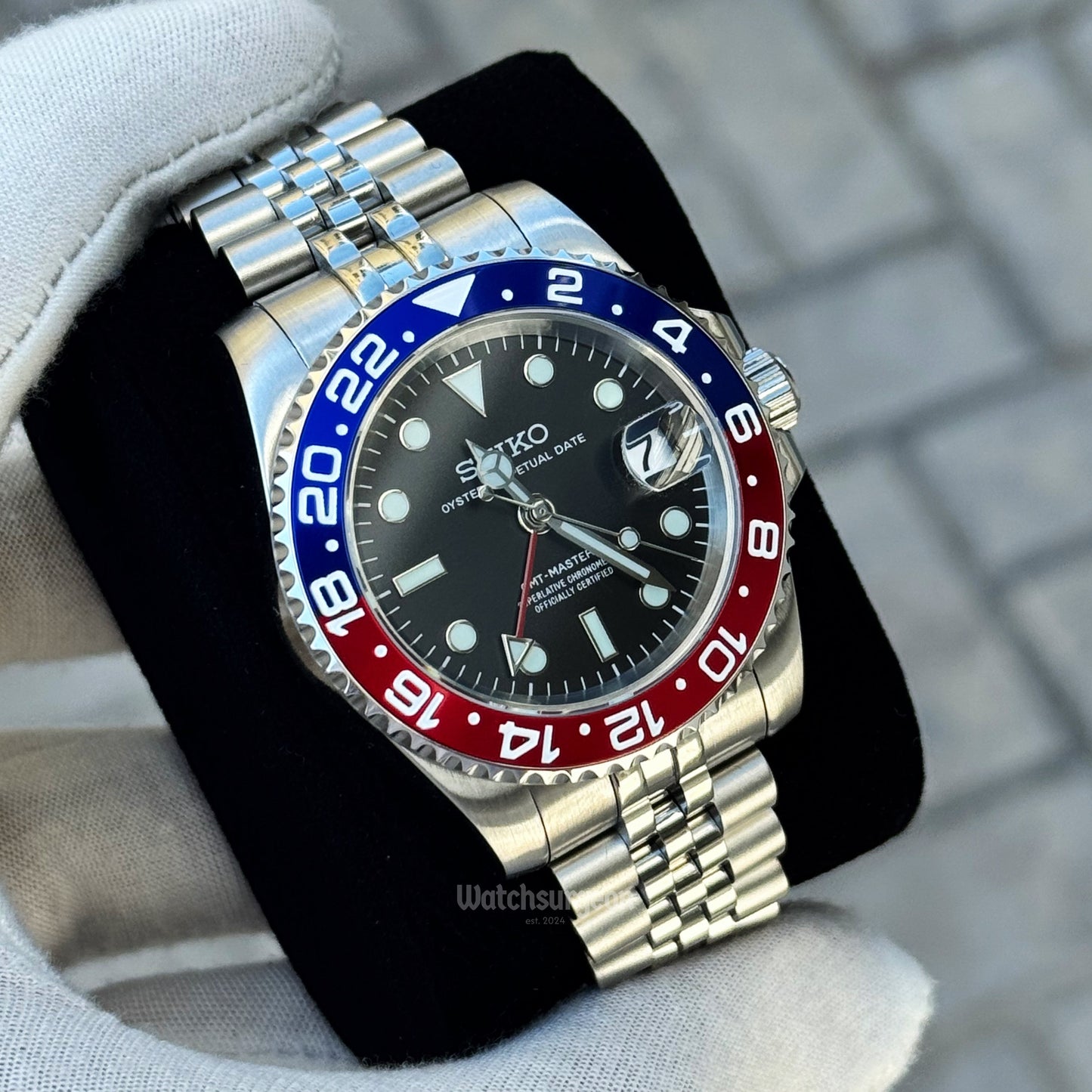 GMT 'Pepsi' - Diver Series