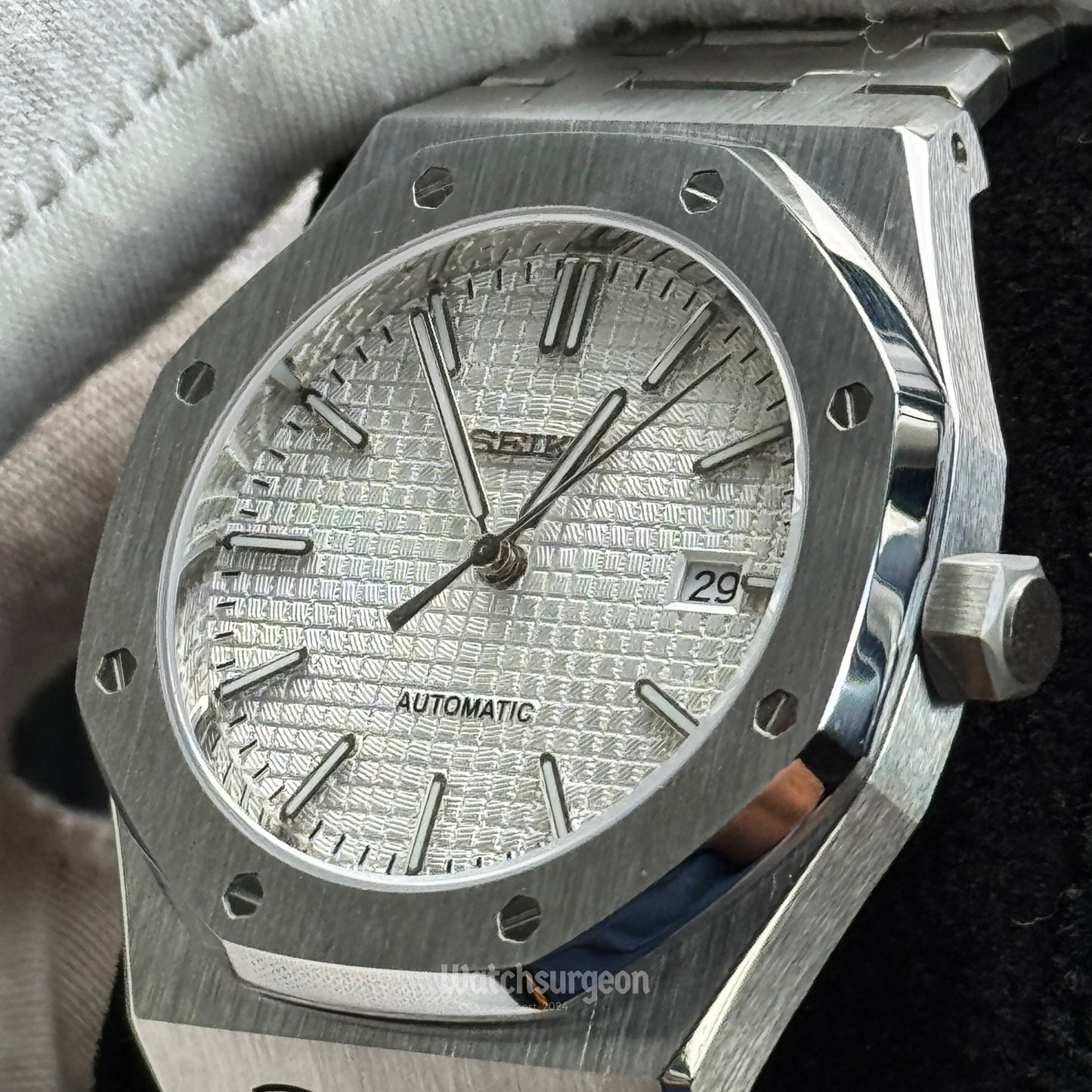 'Frost' - Royal Oak Series