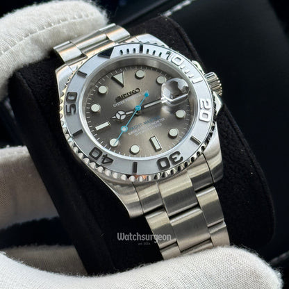 'Olive' - Diver Series