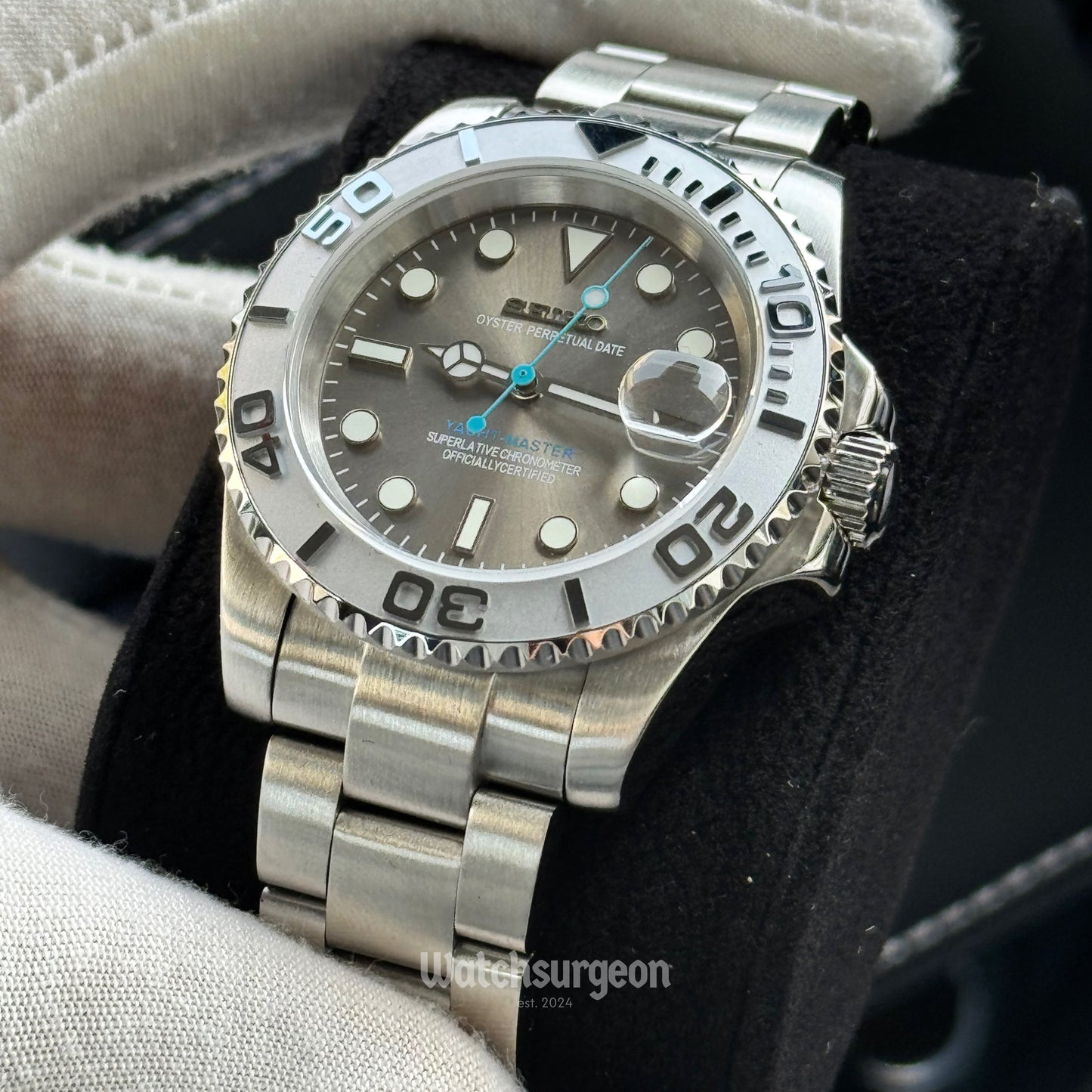 'Olive' - Diver Series