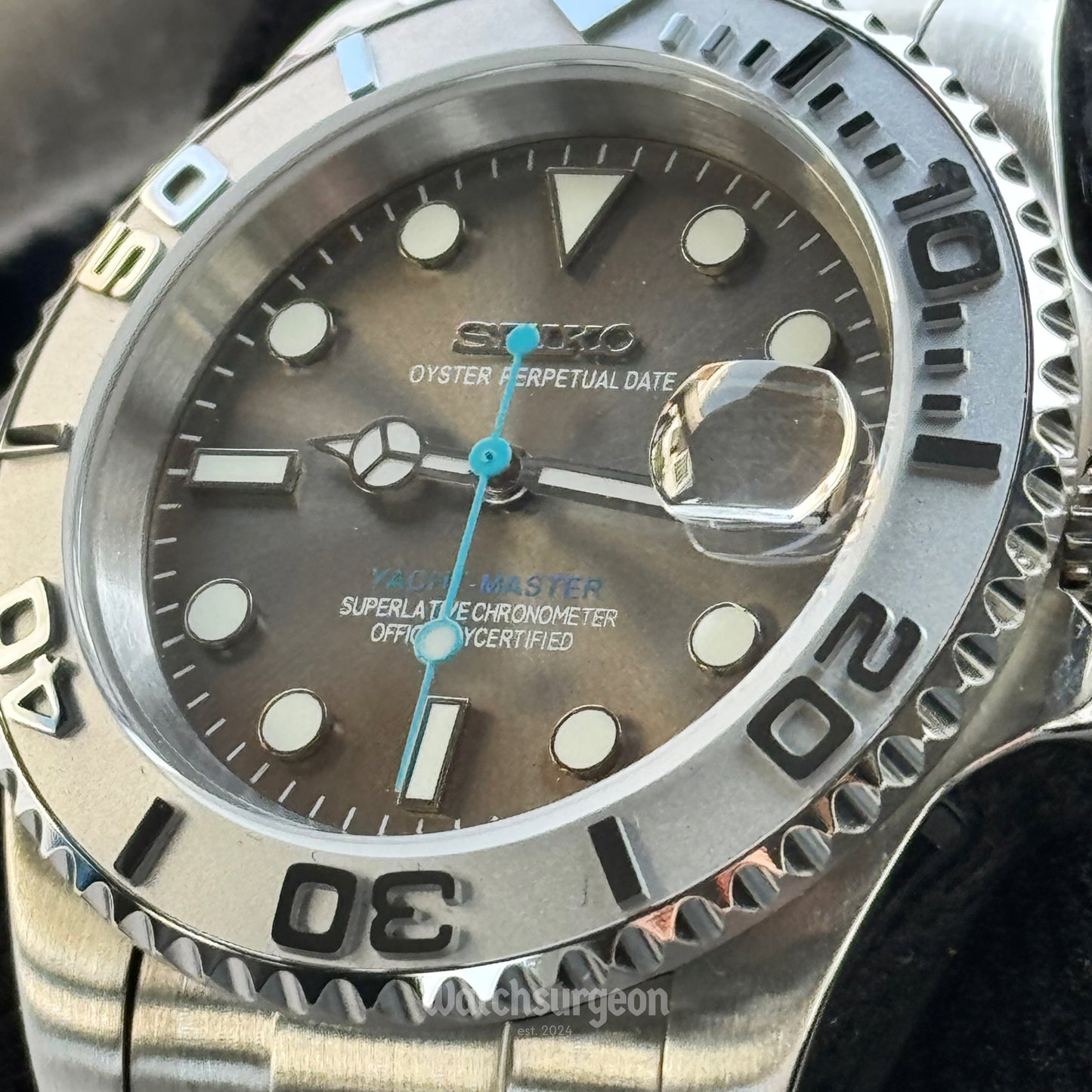 'Olive' - Diver Series